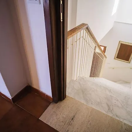 Nel Centro Storico Di * 奧爾比亞