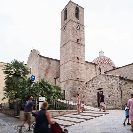 Διαμέρισμα Nel Centro Storico Di Όλμπια